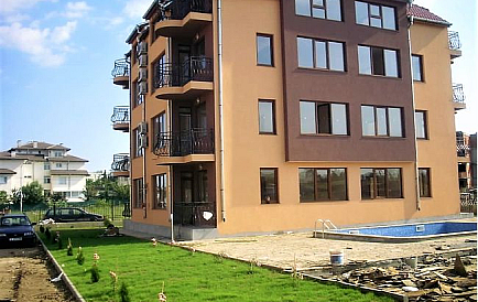 Elitonia 2